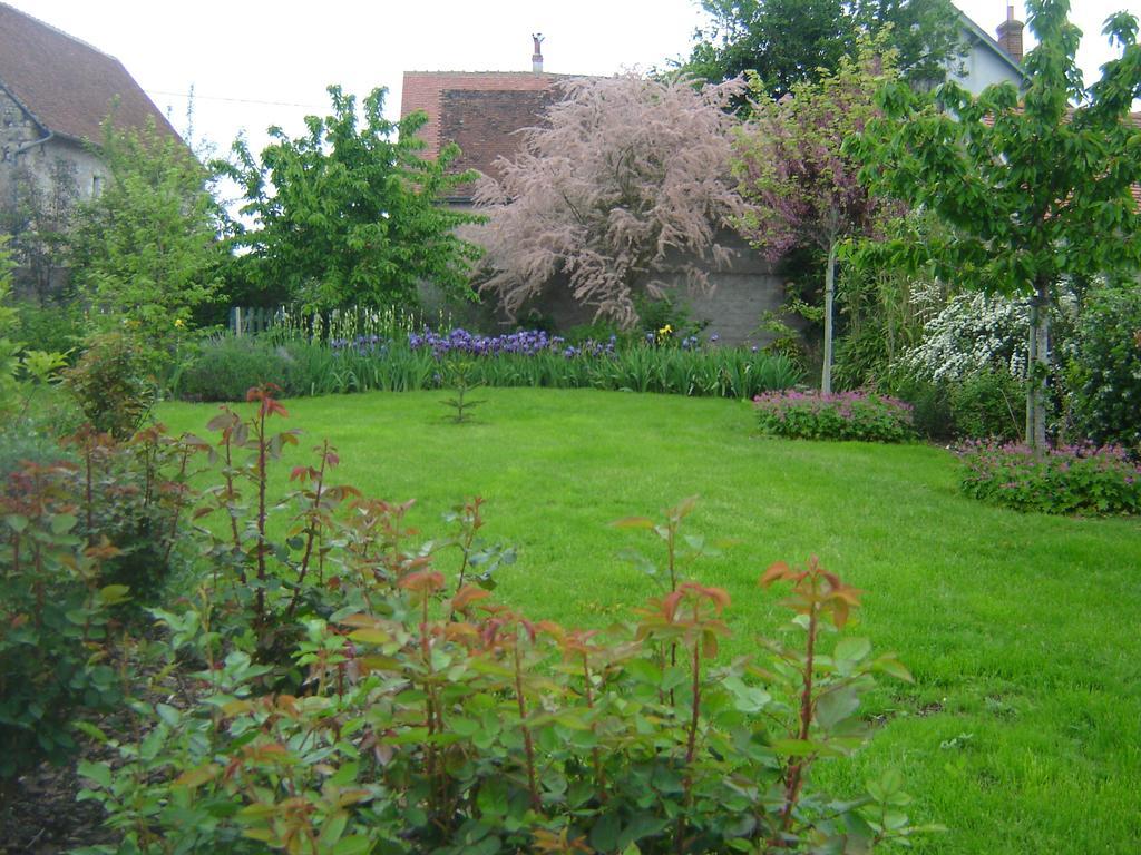 Ferienwohnung Les Bords De Loire Veuves Zimmer foto